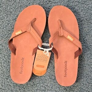 Feelgoodz Slim Kinderz Womens 10 Apricot Leather Natural Rubber Flip Flops NWT